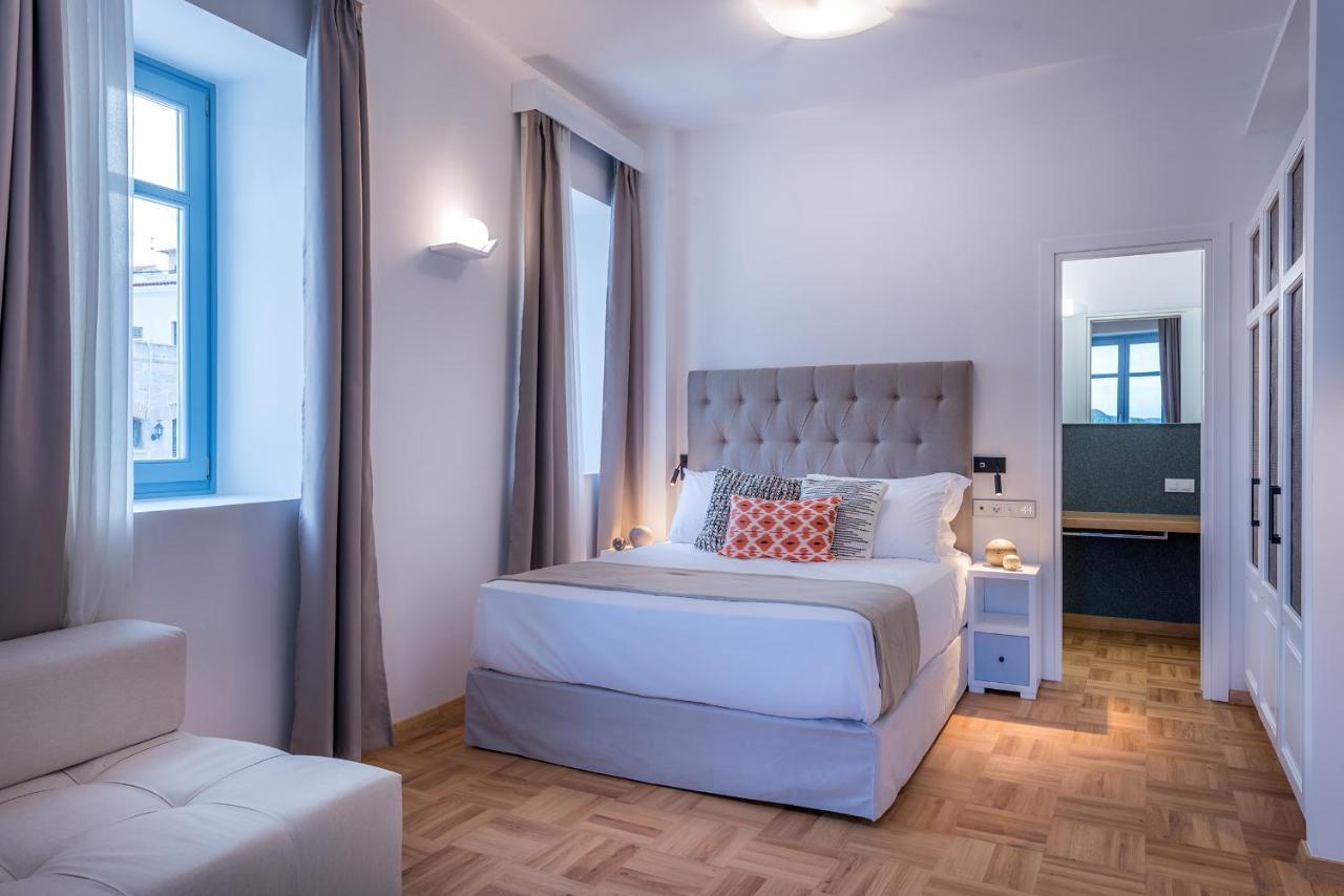Shapes Luxury Suites Ermupoli Exteriér fotografie